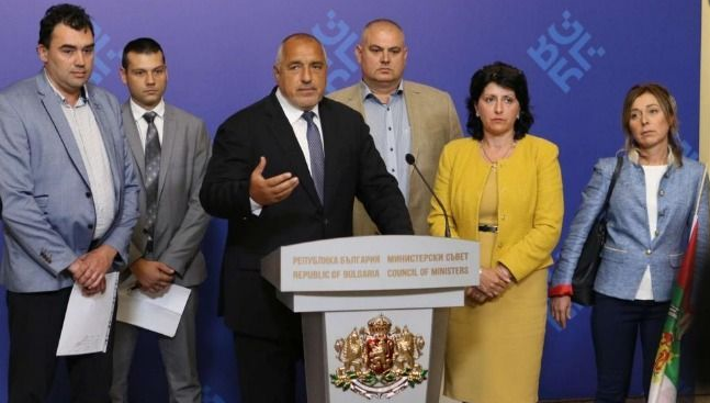 Законопроектът Столарски който предизвика протести на превозвачите ще бъде изтеглен