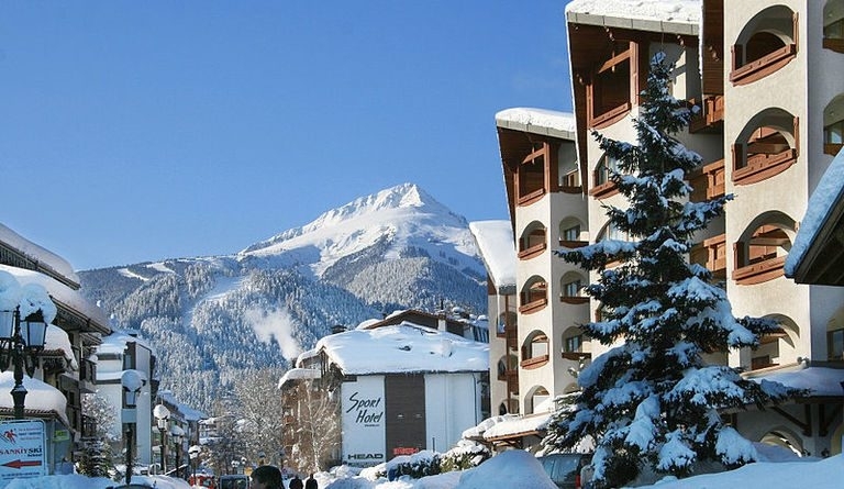 Крупна кражба на пари и златни накити регистрира полицията в