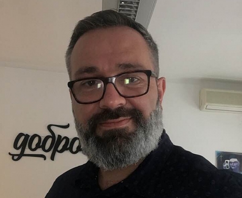 Направо е невероятно но през 2020 та Еднокнижния както навремето го