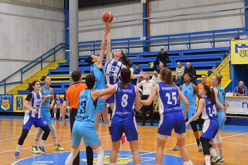 Монтана победи Славия с 88 51 в среща от Х кръг