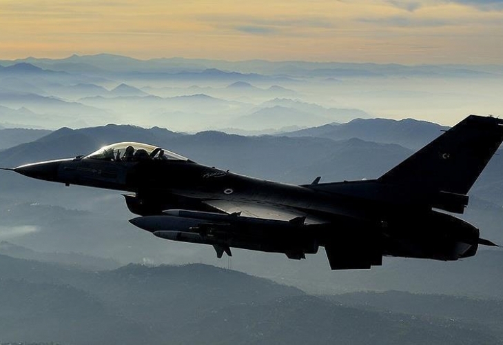 Поне 14 терористи от ПКК са неутрализирани при въздушна операция