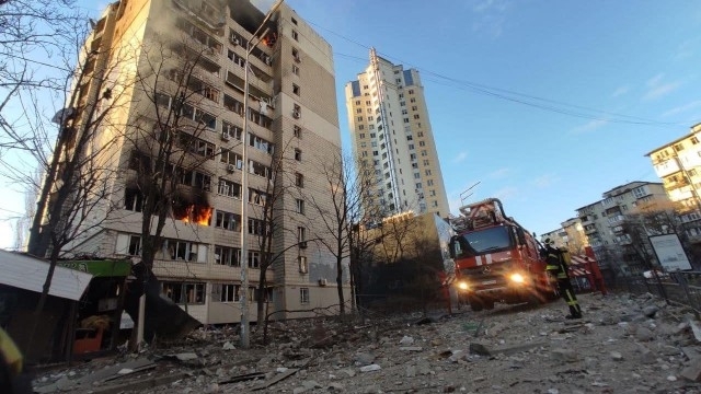 12-етажна жилищна сграда в близост до центъра на Киев е