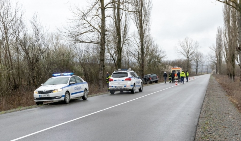 Мъж загина при тежка катастрофа в Ботевградско съобщава botevgrad com  
Инцидентът е