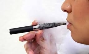 Регистриран е първият смъртен случай вследствие на електронна цигара в