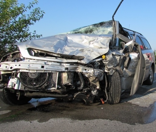 Превишена скорост е предизвикала катастрофа на мост в Монтанско вчера