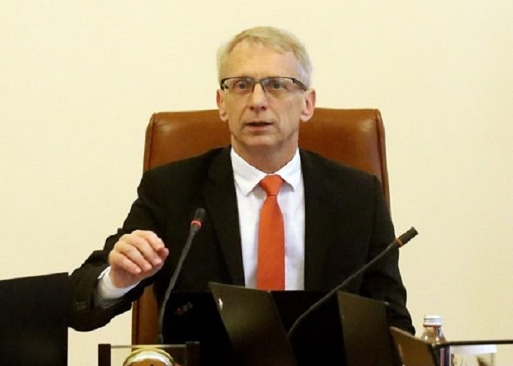 Вчера на комисията по бюджет и финанси в парламента са