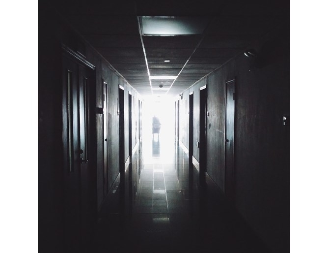 Около 100 затворници са били откарани по спешност в болница