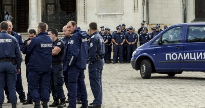 МВР вдига двойно парите за нощен труд и рязко качва