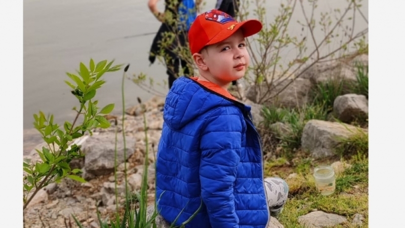 След тежка борба с коварната болест почина 8 годишният Ники от