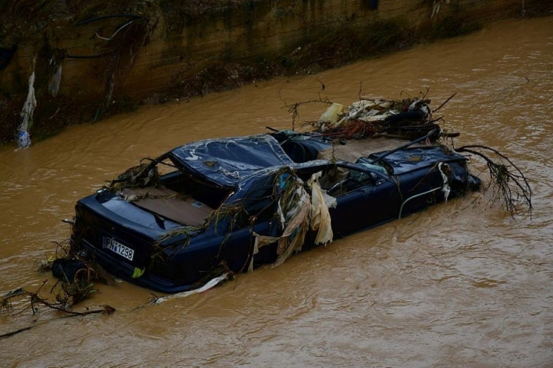 Хиляди сигнали за бедстващи хора откъснати по море и въздух