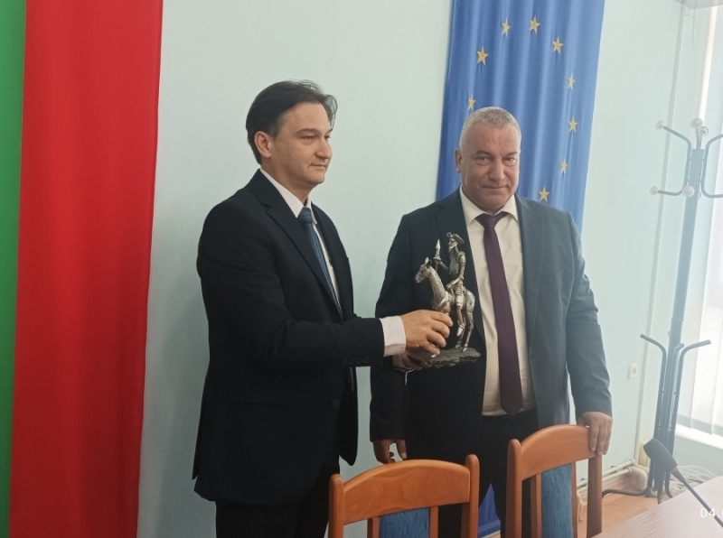 Официално: Ивайло Антонов предаде щафетата на новия областен управител на Монтана Калин Хайтов /снимки/