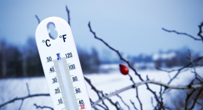 През нощта и утре над страната ще преобладава облачно и