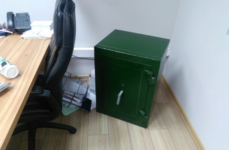 Бандат задигна метална каса от кметството на врачанско село съобщиха