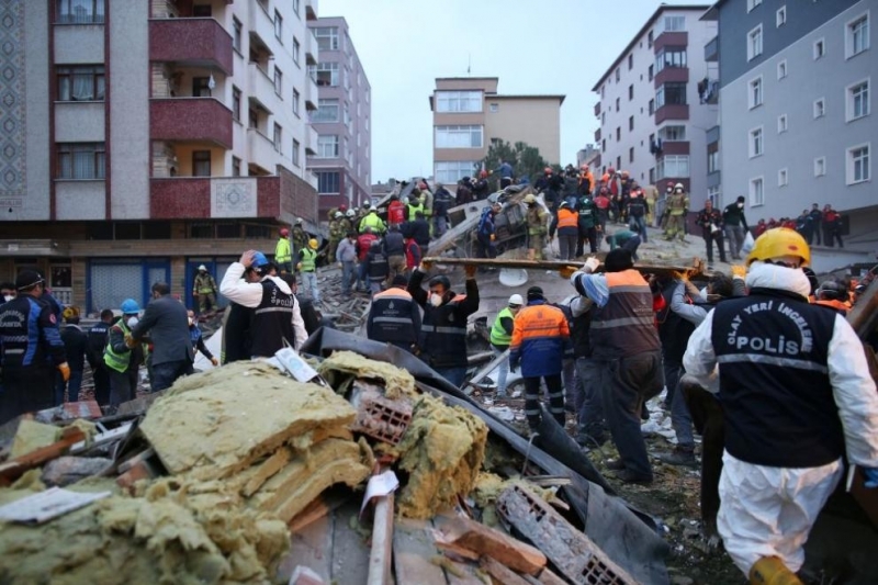 Осем блока в истанбулския квартал Картал ще бъдат срутени заради