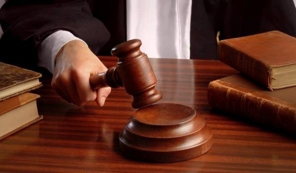 Частен съдия изпълнител обяви за публична продан производствен имот в