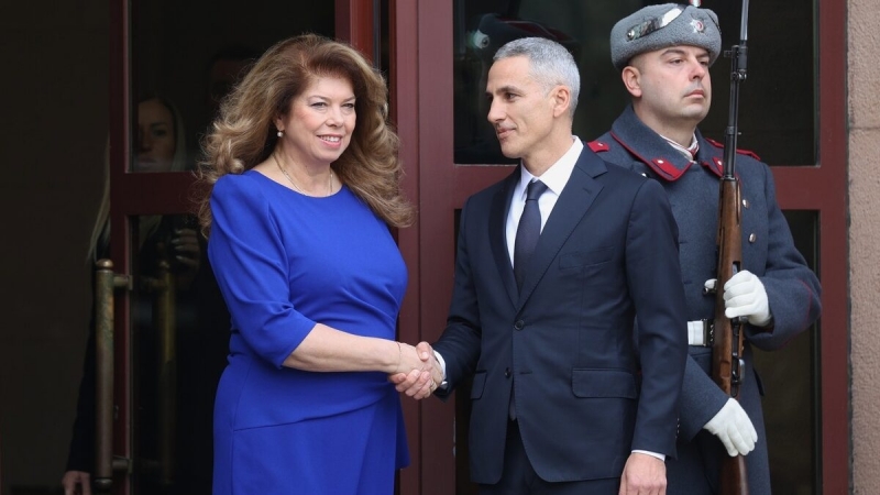 Президентът Илияна Йотова избра подуправителя на Българска народна банка Андрей