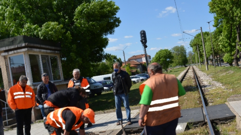 В четвъртък отваря централния жп прелез в Монтана съобщи кметът