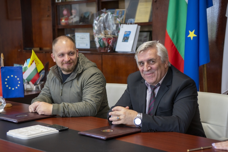 Кметът на побратимения с Мездра украинския град Коното́п Сумска област