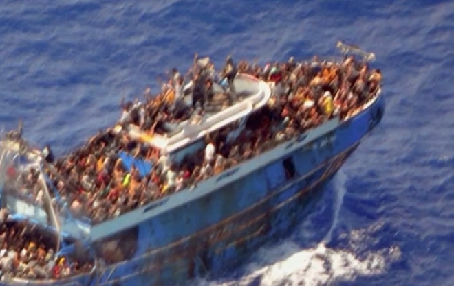 Около 500 души са изчезнали при потъването на корабчето с