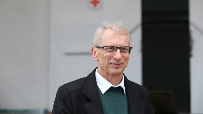 Въпреки че диалогът между партиите които стоят зад това правителство