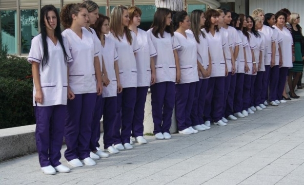 Медицински сестри от видинската болница Св Петка готвят протест заради