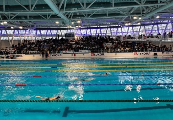 Починалият 16-годишен плувец от два дни страдал от силно главоболие