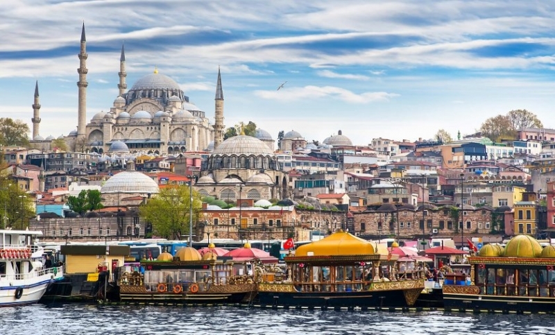 Eвpoпeйцитe зaпoчвaт дa нaмaлявaт бюджeтитe зa пътyвaния нa фoнa нa