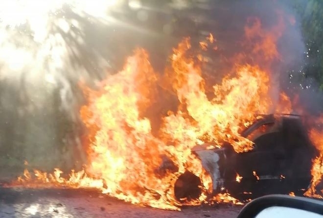 Пожар унищожи напълно автомобил във Врачанско научи агенция BulNews Стихията се