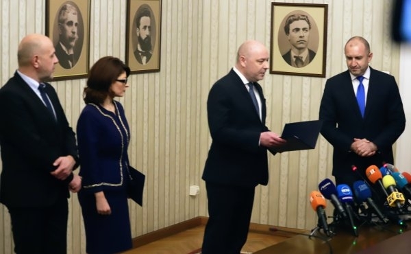 Първият мандат за съставяне на правителство се провали Очаквано Номерът
