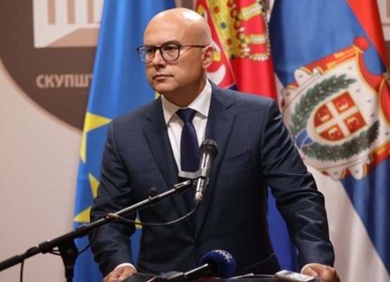 Министър председателят на Сърбия Милош Вучевич подава оставка Официално това ще