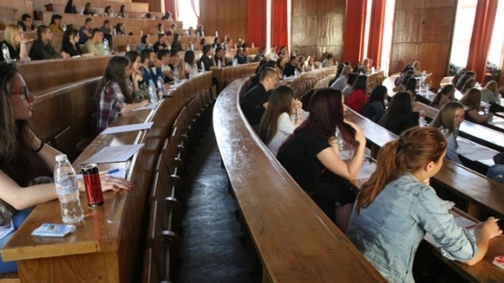 22 955 места от общо 73 942 обявени са останали