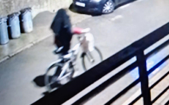 Полицаи откриха апаша, задигнал колело от къща във Враца, съобщиха