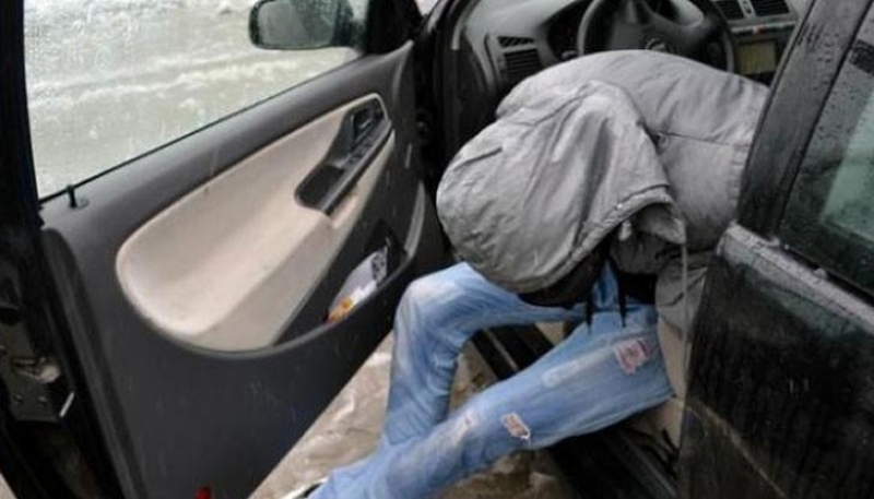Полицията е заловила мъж на метадон да шофира във Враца