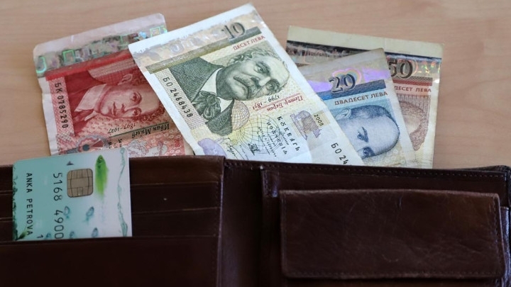 Работодателите са длъжни да изплащат минимум двойно възнаграждение на работниците