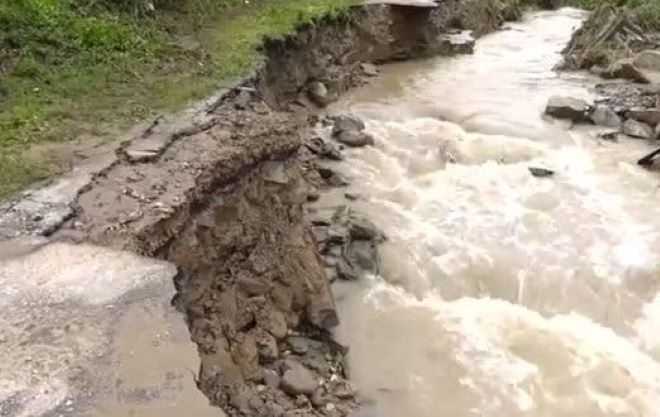 Мездренското село Лютидол е без вода заради откъснати водопроводи научи