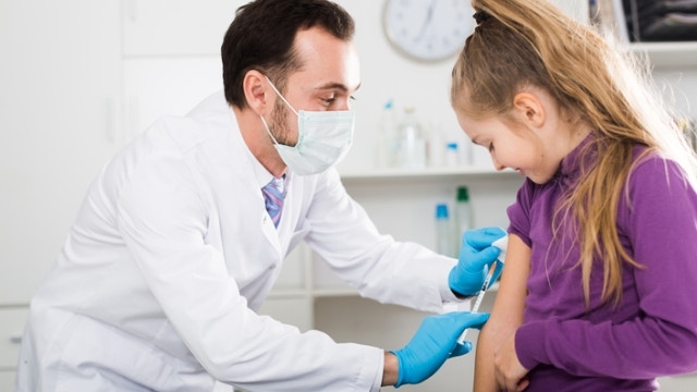 Регионалните правителства в Испания взеха решения да ускорят ваксинацията на
