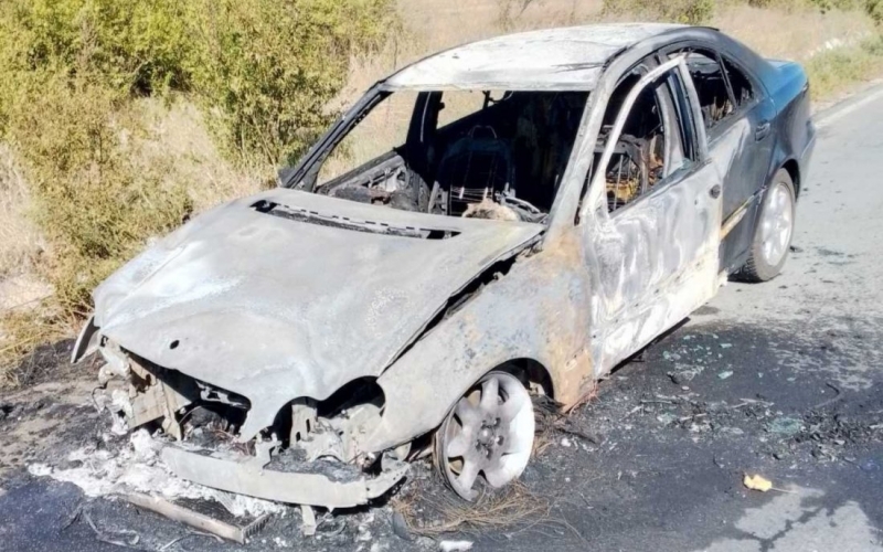 Запалиха 10 автомобила в София