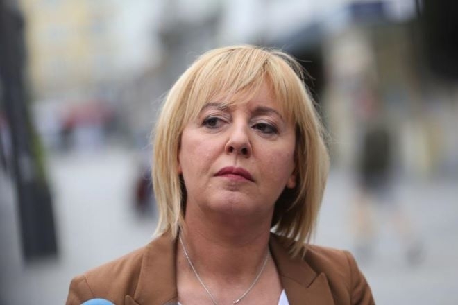 Мая Манолова: ГЕРБ и ДПС управляват през задния вход