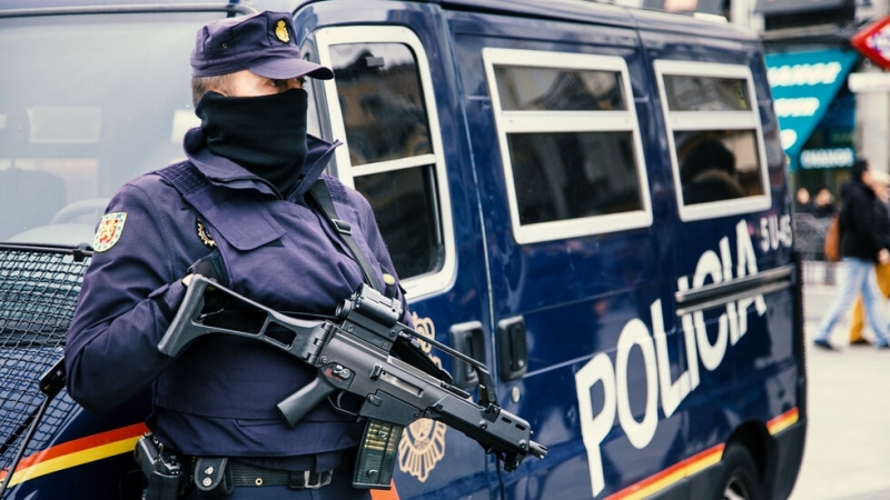 Испанската полиция съобщи че е разбила организирана престъпна група от