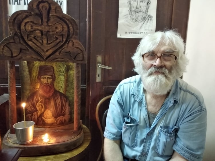 Чест и почитание доскоро този архаичен поздрав ободряваше потъващия