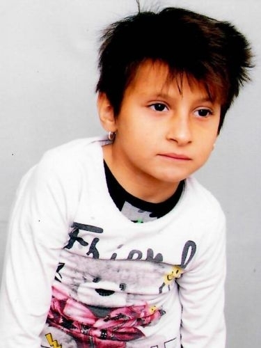 Наскоро 8 годишната Лорета Цветанова от видинското село Новоселци претърпя успешна операция на гръбнака