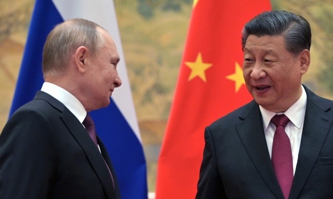 Президентът на Китай Си Дзинпин пристигна на държавно посещение в Русия, съобщиха китайски