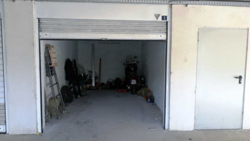 Частен съдебен изпълнител продава на търг гараж във Враца научи