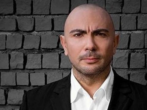 Росен Петров си ремонтира носа за 30 000 евро