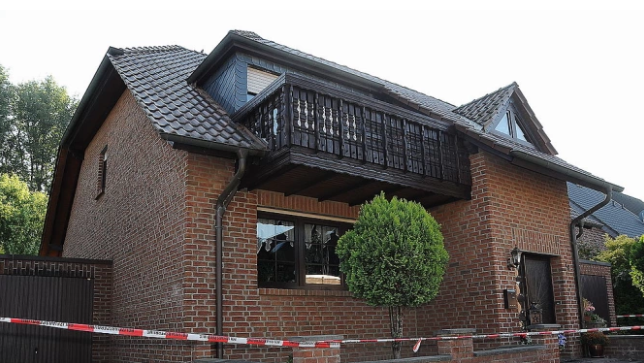 Двама младежи на 20 и 23 години ще бъдат изправени