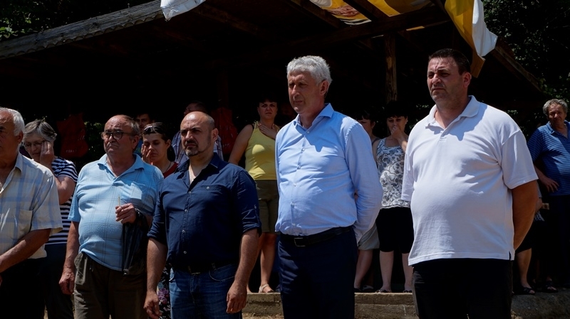 На Свети Дух храмов празник честваха жителите на китното балканско