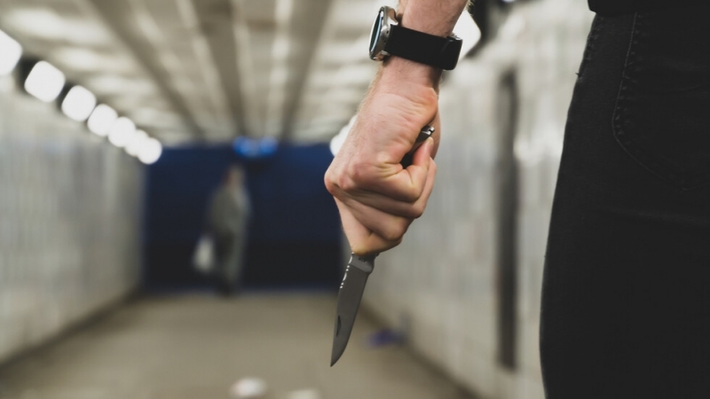 Нападение с нож срещу учителка и деца се е случило днес