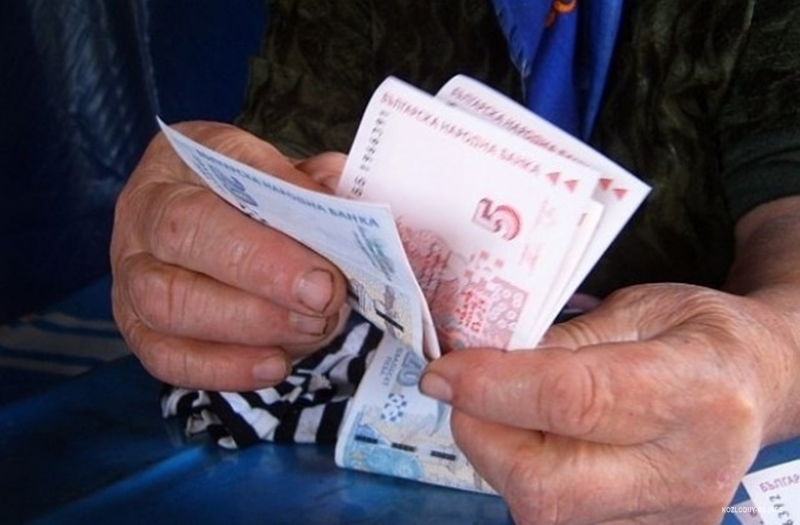 Мошеник взима пари от хората чрез измама във Врачанско съобщиха