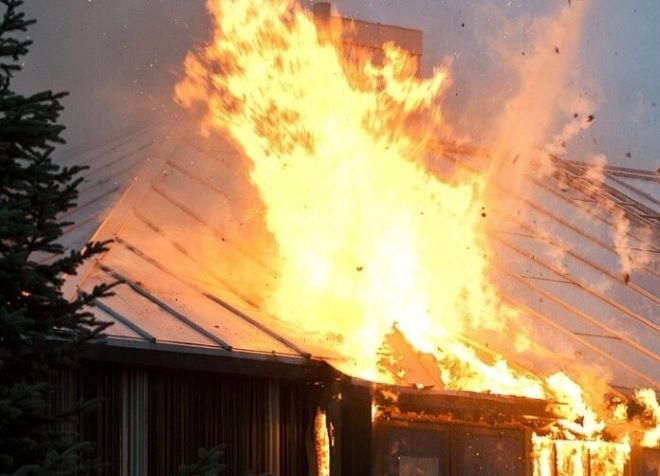 Пожар лумна в къща в Оряхово съобщиха от областната дирекция