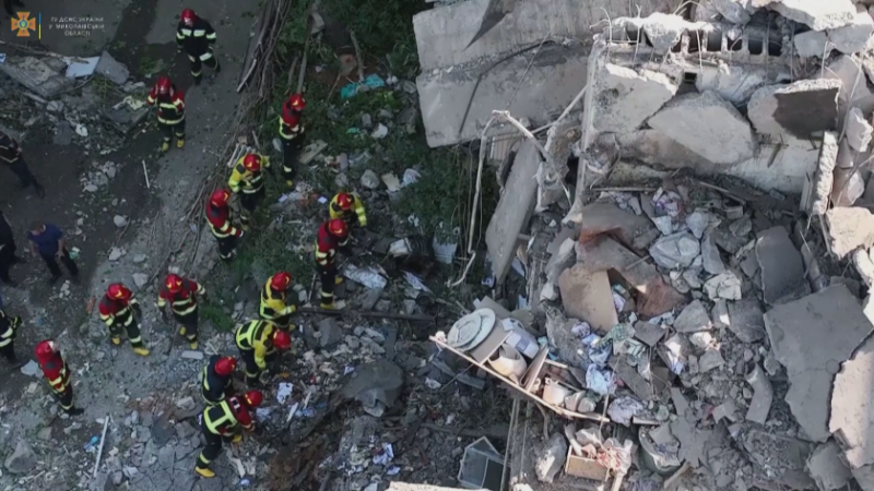 В удареното заведение е имало над 300 души които почитали